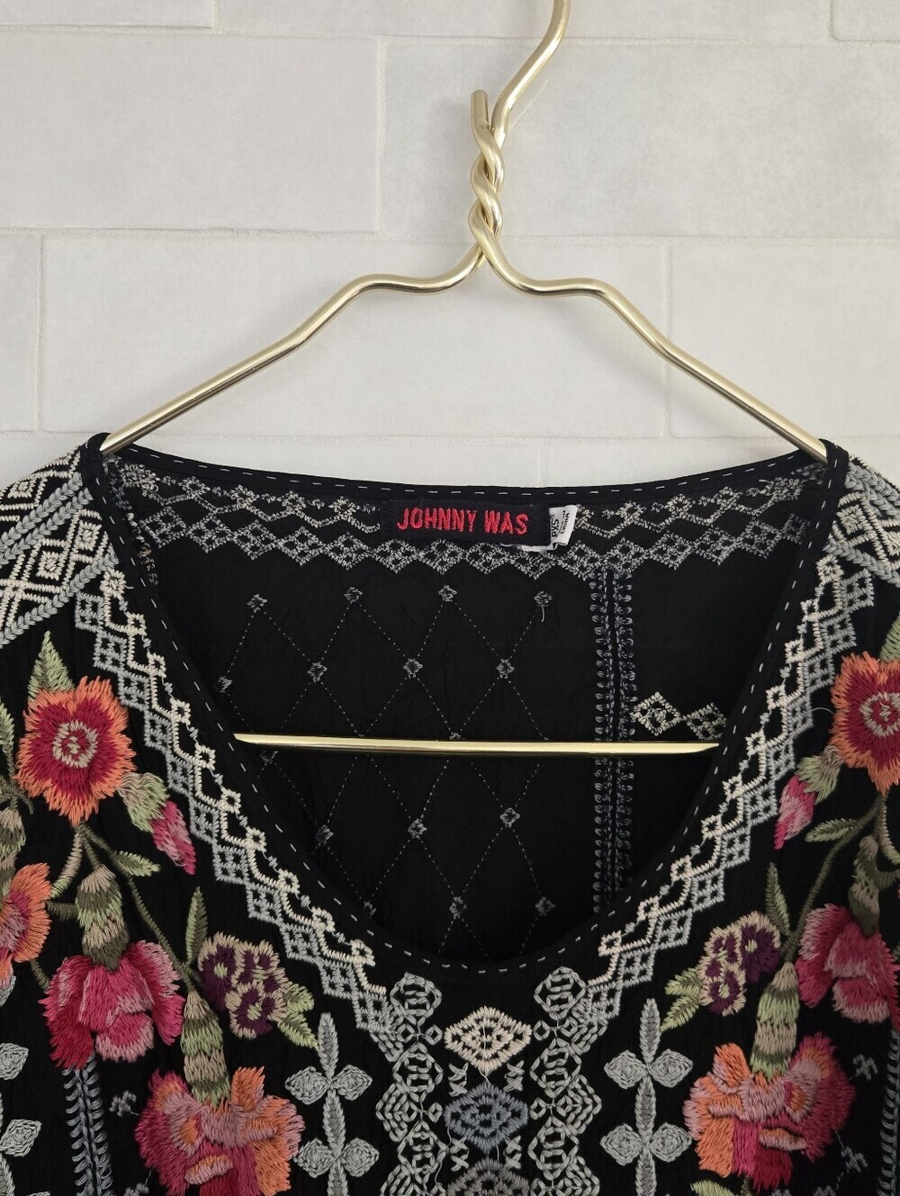 Johnny Was Carnation Floral Embroidered Patchwork Blouse Top Black Pink Relaxed - Picture 3 of 10